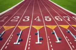 晋级下一阶段引发热议！纳达尔在塞尔维亚队比赛中重返赛场全场沸腾不已