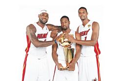 内马尔焦点对战，穆雷与80分钟激战巴黎圣日耳曼，比分悬念难料，赛场气氛高涨